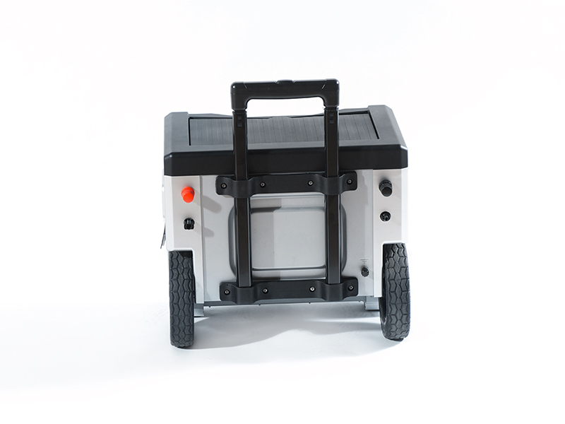 miniJOULE Island mit 200 Watt Solarmodul